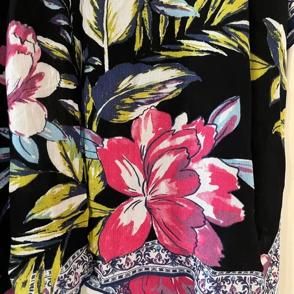 NEW! Vince Camuto Rayon Kimono Style Wrap, Ruana Black Floral OSFM - Picture 4 of 16